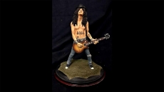 Knucklebonz Slash Limited Edition Statue